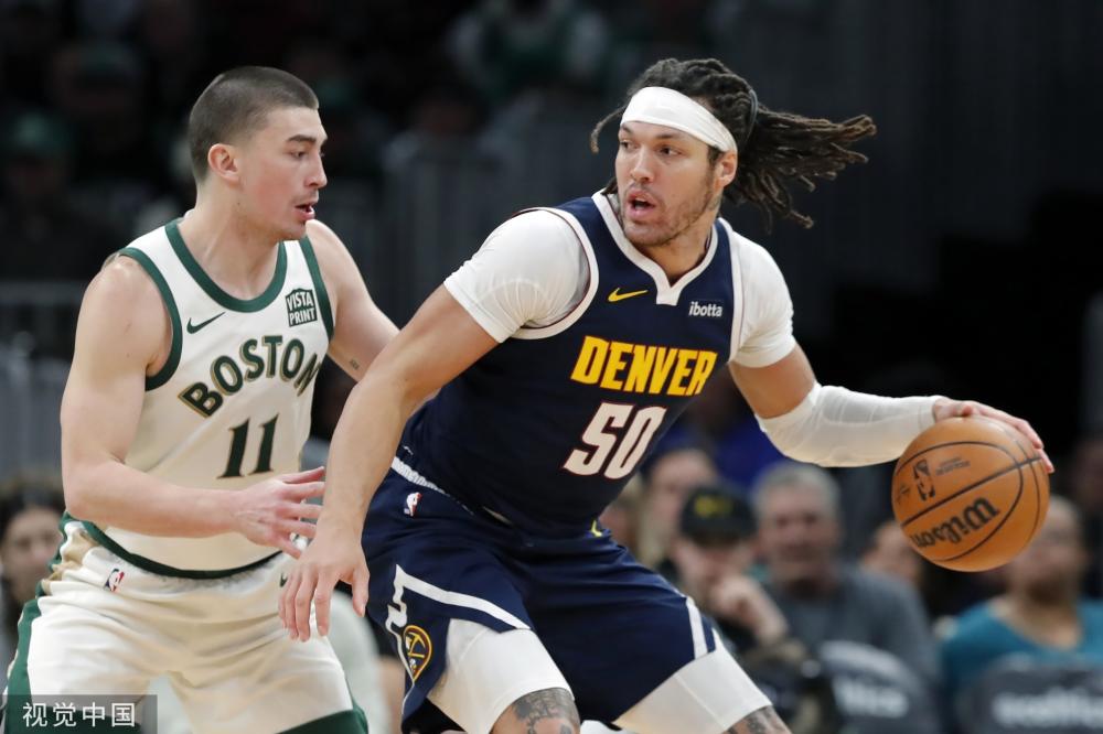 次歷史性的 次歷史性的